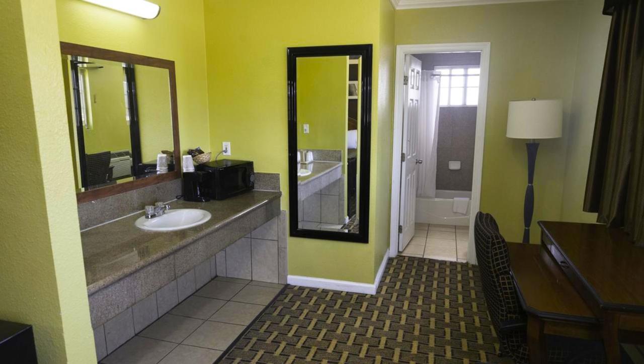 Kings Motel Inglewood (Adults Only) Exterior photo